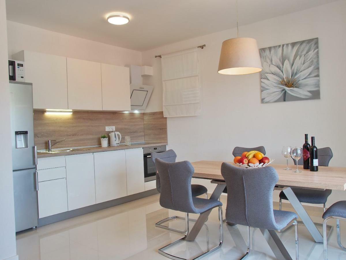 Apartman Amazing Sea View Petra & Paula Slano